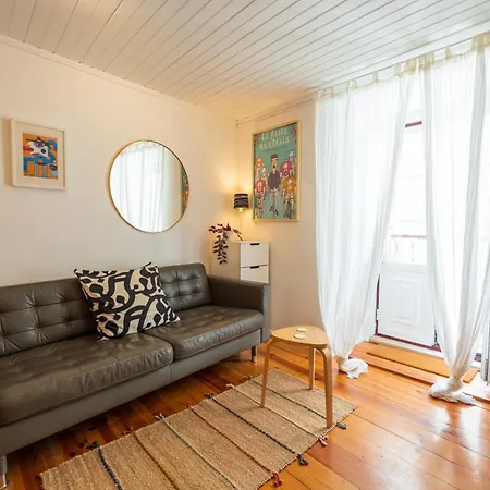 Lovely In The Heart Of Historic Alfama Apartmán *