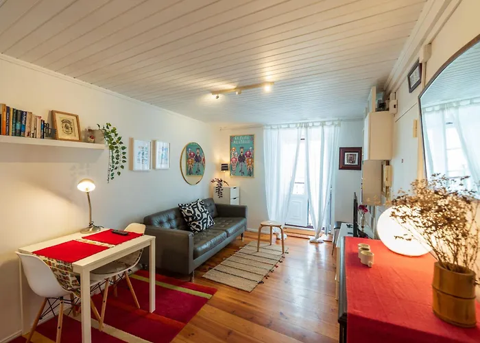 Lovely In The Heart Of Historic Alfama